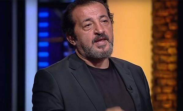 Konumaya devam edilmesi zerine bu defa Mehmet ef, daha iddetli bararak "Bu kadar fazla, kendinize geleceksiniz, iinizi yapacaksnz" sylemlerinde bulundu.