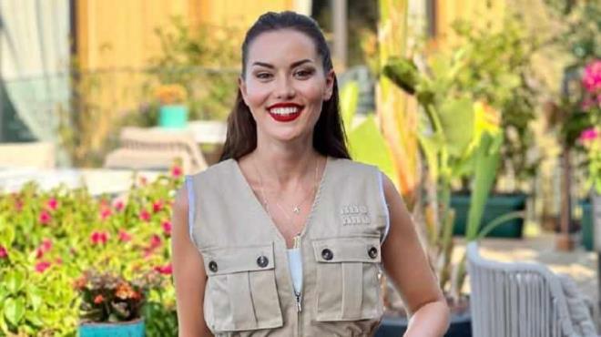 Son olarak "Alparslan: Byk Seluklu" dizisinde oynad Aka Hatun rolyle byk beeni toplayan Fahriye Evcen, hem baarl meslek hayat hem de mutlu evliliiyle sk sk gndeme geliyor.