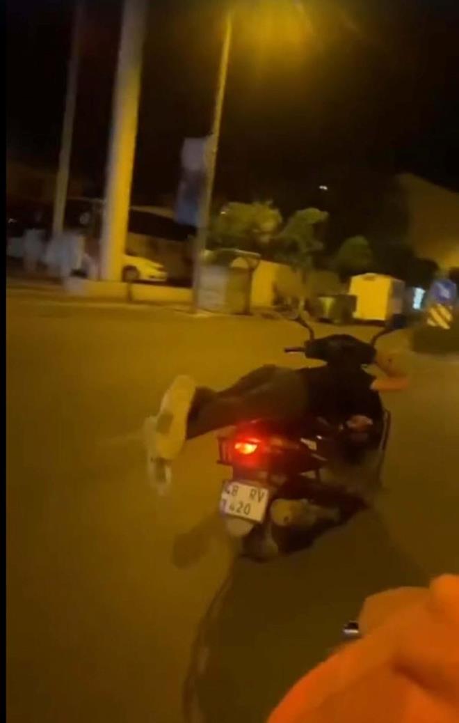 Zaman zaman hz 100 kilometreye kadar ulaan motosikletin srcsnn hem kendi can gvenliini, hem de trafiktekilerin hayatn tehlikeye att.