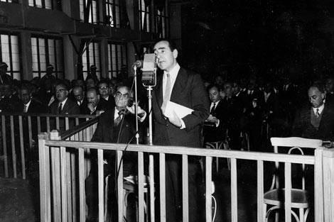 Menderes bu aalanmay Kabul etmedi. Ancak Ord. Prof. Sedat Tavat "Prostat muayenesi yapmay unutmuuz!" diyerek adeta eski babakanla dalga geti. Odada bulunan komutan da bu aalamaya ortak olarak Menderes'e "Utanmayn, utanmayn" diye sesleniyordu.