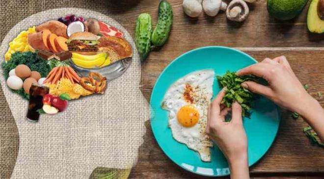 Yediklerine dikkat ederek daha salkl bir yaam hedefleyen ve ideal kilosuna dmek isteyen birok kiinin en byk problemi  yanl besinlerin fazla tketimidir. Yaplan aratrmalara gre salkl bir ekilde kilo vermek isteyenlerin vcutta hzl bir ekilde ya reten baz besinlere elveda demesi gerektiini gsteriyor. Peki daha salkl kilo vermek iin hangi besinlerden uzak durulmal? te detaylar: