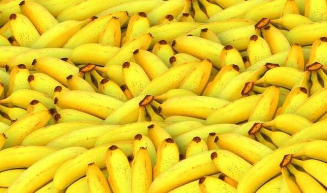 Tok tutmas sebebiyle sporcularn aken sk sk tkettii muz da faydal olmasna ramen aken tketilmemesi gereken bir meyve. A karnna muz yediinizde kandaki magnezyum miktar artar. Bu da kalp hastalklarna neden olabilir.