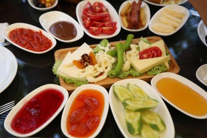 ekerli yiyecek ve iecekler kahvaltlarn vazgeilmesi olarak grlebilir.