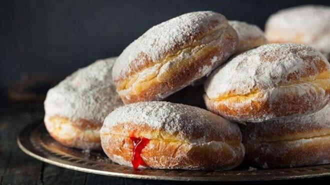 Ancak salk asndan zararlar olduka byk. Fazla eker, inslin seviyesini artrarak diyabet hastal riskini artrr. Mideniz boken ekerli bir ey tketmemeye zellikle dikkat edin.