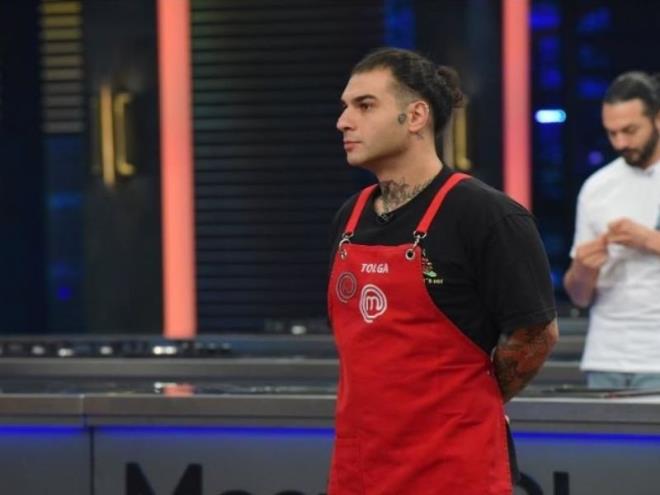 Takm oylamas sonucunda gecenin 2. eleme aday Tolga oldu.