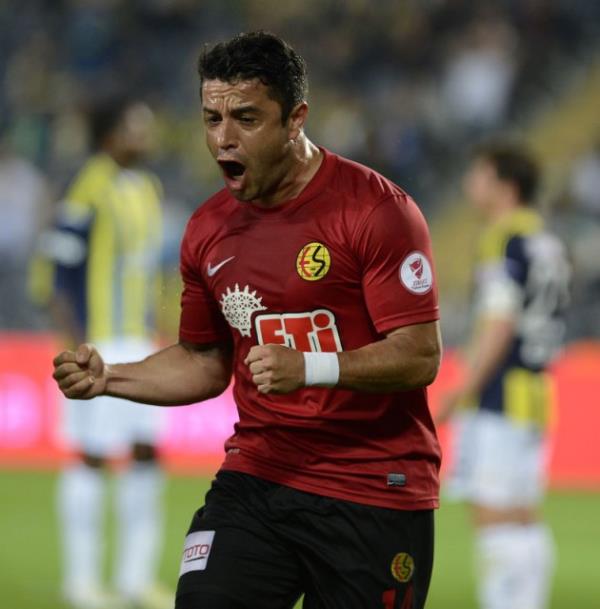 ilili Rodrigo Alvaro Tello Valenzuela (28 Harf)