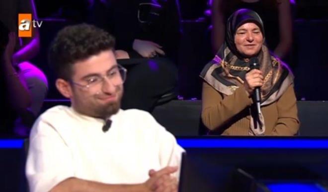 200 ile ne gzel bir eyler yapardk. Th baya da durduk burada? dedi. Kenan mirzalolu ise anneye ?Yarm saat nce 30 da yoktu. 200? grnce 30 az gelir. Nasip mi gaza geldi? diyerek moral verdi.