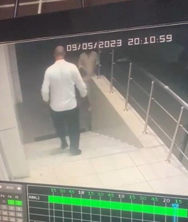 Saldrgann yaklak 1 yl nce gelin ile evlenmek istedii ancak olumsuz yant ald renildi.