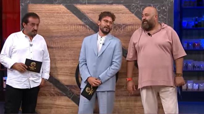 Mavi takm 5-2'lik skorla dl oyunun ilk etabn kazanan mavi takm oldu. Mavi takm arasnda ne kan yarmaclar Kerem, Hasan, Ayaz ve Azize oldu.