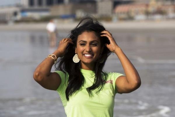 Hintli gzel Nina Davuluri, 2014 Miss America'ya damgasn vurdu!