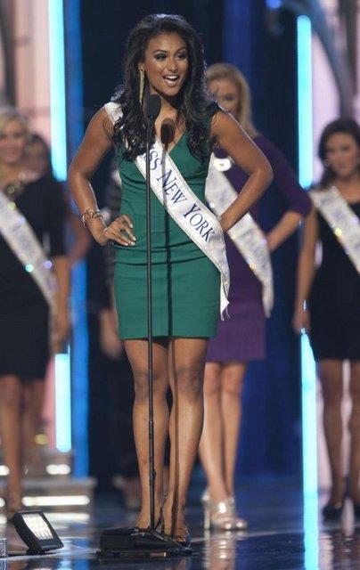 Hintli gzel Nina Davuluri, 2014 Miss America'ya damgasn vurdu!