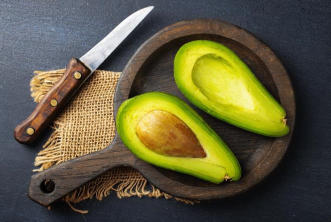 5. Avokado: Kaygy azaltr, ruh halini iyiletirir.