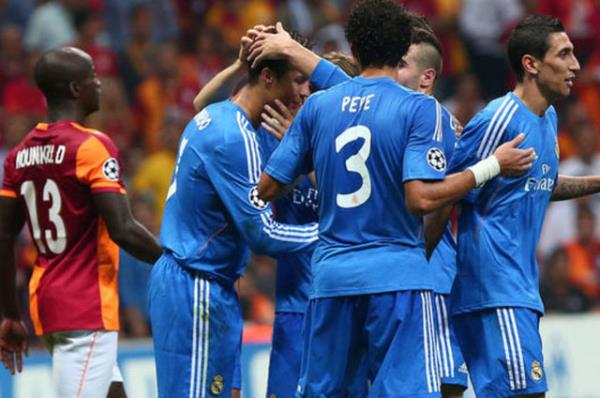 FOOTBALL ESPANA: Real Madrid ampiyonlar Ligi'nde ilk manda Trkiye ampiyonu Galatasaray' Ronaldo'nun hat-trick'i Benzema'nn dublesi ve Isco'nun tek golyle 6-1 devirdi