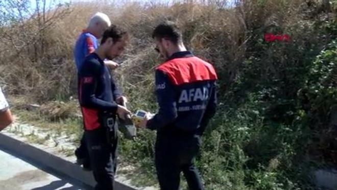 Kokuyla rahatsz olan mahalle sakinleri durumu polis ekiplerine bildirdi. Olay yerine AFAD ve itfaiyenin tehlikeli madde ile mcadele ekipleri sevk edildi.