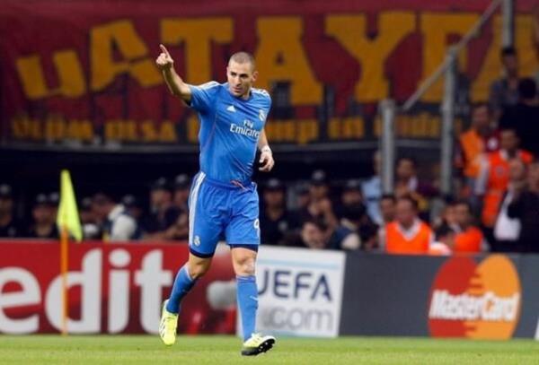 Galatasaray da sahada 3 Trk var 3  de Trabzonspor dan transfer edildi. Alt yap bugnler iindir...