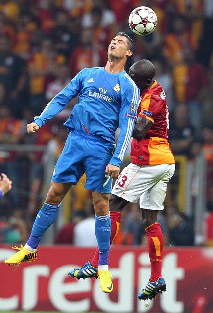 Ama ben dedim. Galatasaray deli gibi oynasn oynasn adam 1 kerede gelip gol atsn. N'APICAN ABLASI ?