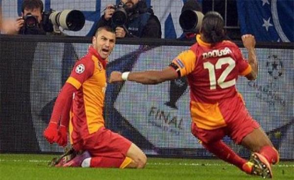 Rakip Galatasaray olunca Pepe z kardeim gibi grnyor gzme. (Bir Fenerbaheli)