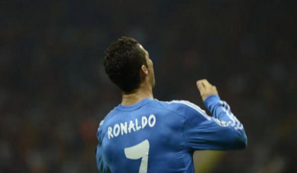 Ronaldo, Galatasaray - Real Madrid manda hatrick yapmak dnda neredeyse sahada yoktu.' - mer rndl