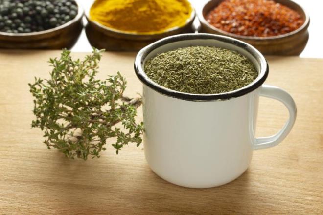 Ttss kirpiklere ve gz kapaklarna iyi gelir.