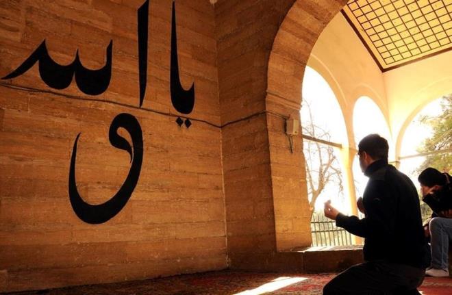 MEVLD NE DEMEK?    Szlkte "doum yeri ve zaman" anlamna gelen mevlid, slam kltrnde zellikle Hazreti Muhammed'in doumunu, bu kapsamda yaplan trenleri ve yazlan eserleri ifade etmek iin kullanlyor.