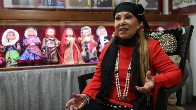 Bedia Akartrk, sanat yaam boyunca albm almalarna ve yurt ii, yurt d konserlerine aktif olarak aralksz devam etmi ve hala etmektedir.