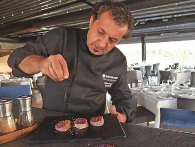 Zaman zaman adrenalin ykseldii yemek yarmasnda jri yelerinden Mehmet Yalnkaya hakknda eskiye dair grntler ortaya kt.