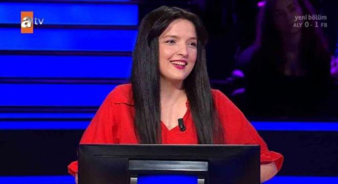 Her hafta olduu gibi bu hafta da izleyicileri ekranlar bana kilitleyen yarmada, yarmaya katlan Arzu Demir isimli yarmac, yarmada olduka baarl bir performans sergiledi.