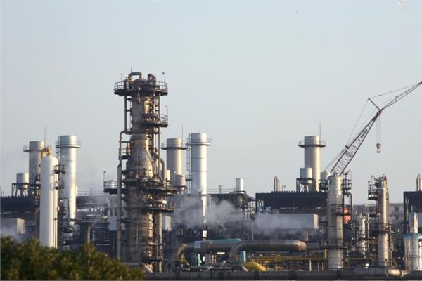 <p><b>4- ran</b></p>  150.6 milyar varil