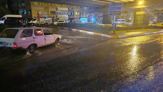 Gle dnen yollarda ise ara srcleri ilerlemekte zorluk ekti.