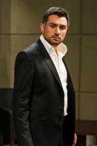 Gazetecilerle ayakst sohbet eden Kayaolu, i toplantsna geldiini ve hayatnda her eyin yolunda gittiini belirtti.