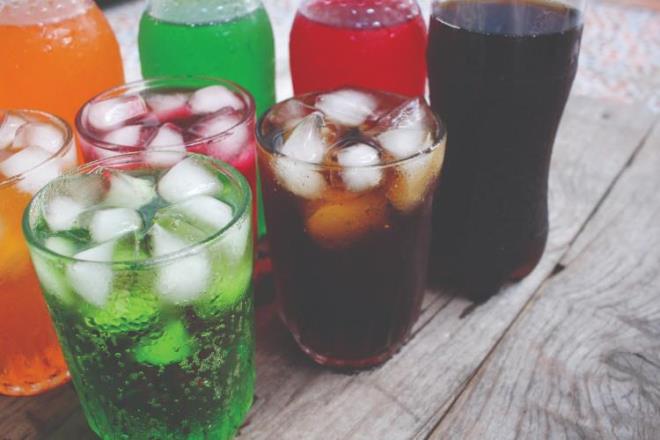 EKERL ECEKLER:<br>ekerli iecekler, yksek fruktoz ierii nedeniyle rik asit seviyelerini artrabilir ve bbrek ta riskini artrabilir.