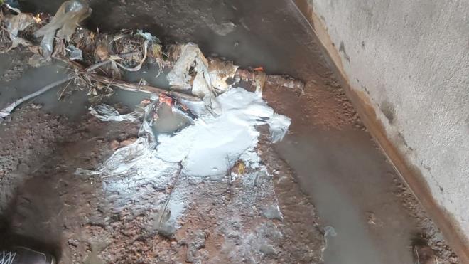 hbar sonras blgeye gelen evre, ehircilik ve klim Deiiklii l Mdrl ekipleri inceleme yapp numune ald.