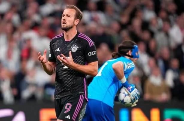 -TE UEFA SIRALAMASINDAK SON DURUM:-<p>      1 - NGLTERE: 90,303<br>    SPANYA: 77,489<br>      3 - TALYA: 73,426