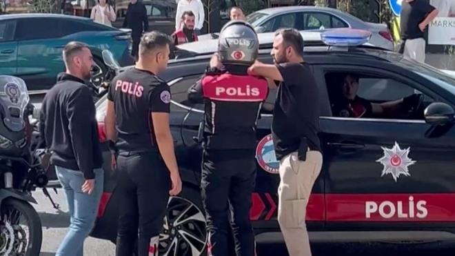 O srada olay yerinden geen polis, duruma mdahale ederek pheliyi yakalad.
