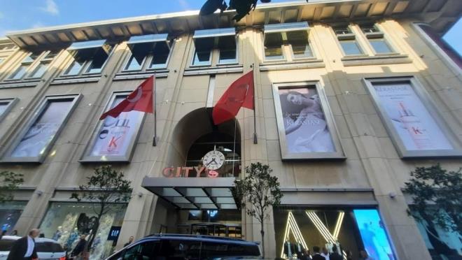 Dnmez'in cenazesi, ailesi tarafndan teslim alnarak Kocaeli'nin zmit ilesine getirildi.