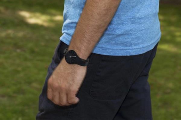 Size gnderdii titreimler ile komut veren Navigo, kablosuz bir biimde bu verileri akll telefonunuza harita yolu ile de aktarabiliyor.