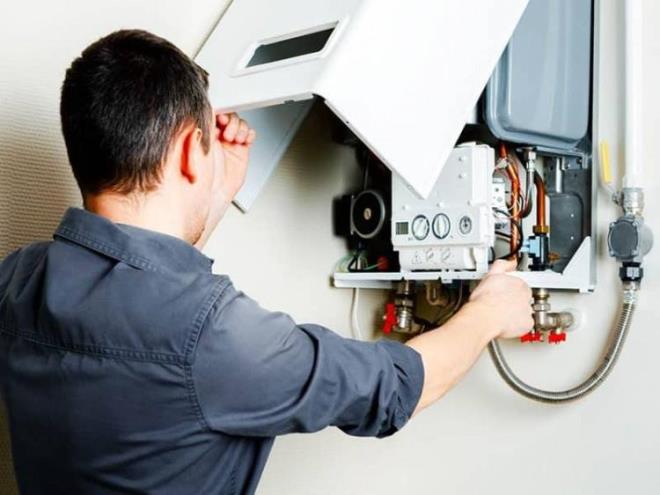 Uzmanlar kombi bakmn yapan kiilerin elektrik, elektronik mekanik btn hepsine hakim olmas gerektiinin altn iziyor. Peki kombi bakmnda dikkat edilmesi gerekenler neler?