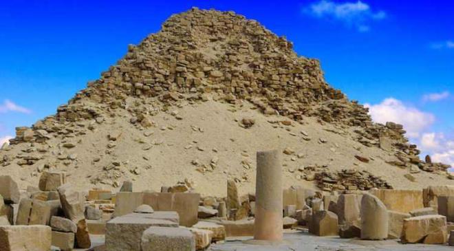 Antik an en grkemli yaplarndan biri olan Sahura Piramidi'nin gizemi binlerce yl sonra zld. Piramidi inceleme altna alan Wrzburg Julius-Maximilians niversitesi'nden bir ekip, daha nce kefedilmemi gizemli odalar buldu.