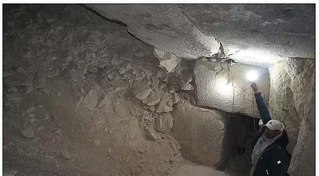 Dr. Mohamed Ismail Khaled liderliindeki ekip, "Bu r aan proje, Sahura piramidinin ve tarihsel neminin anlalmasnda nemli bir kilometre tan temsil ediyor" ifadelerini kulland.