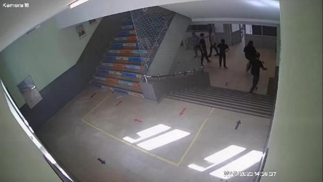 SAVCILIK TRAZ ETT    phelilerin serbest braklmasna savclk itiraz etti.  Bunun zerine 2 pheli polis ekiplerince yeniden gzaltna alnd. phelilerin emniyetteki ilemleri devam ediyor.