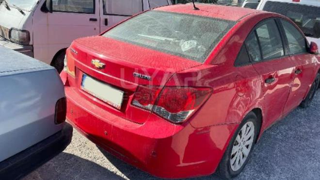 2010 Model, CHEVROLET Marka, KL1J-CRUZE 1.6 MT5 Tipli, Yakt Tipi Benzin, Vites Tipi Manuel, Motor Hacmi 1598cm3, Rengi Krmz.  <p>    Fiyat: 300 bin TL.