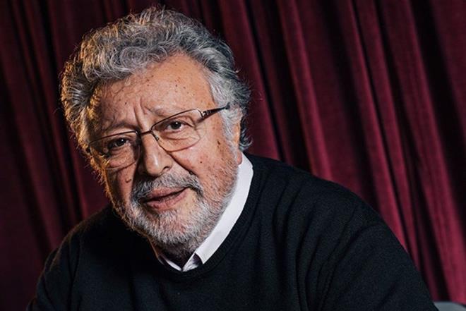 Yeilam'n usta isimlerinden Metin Akpnar'n iki kz olduu ortaya kt. Akpnar'n 35 yandaki ikiz kzlarndan Duygu Nebiolu, at babalk davasn kazand.