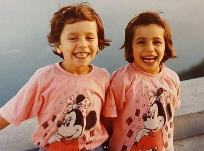 Evlilik d ilikiden Duygu Nebiolu ve Sevgi Nebiolu isminde iki ocuu olduu ortaya kan oyuncu Metin Akpnar ise dava sonucunda aklamada bulundu.