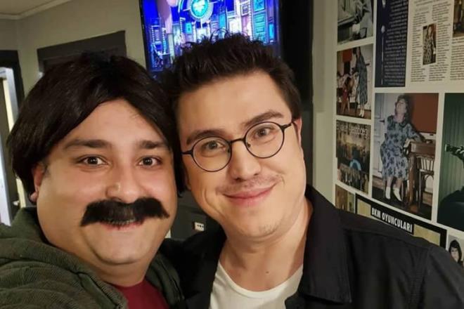 Kilolu halleriyle bilinen Gldr Gldr Show'un sevilen ismi Rt Onur Atilla son haliyle gndem oldu. Yeni sezonda ortaya kan nl ismin bir hayli zayflad dikkatlerden kamad.