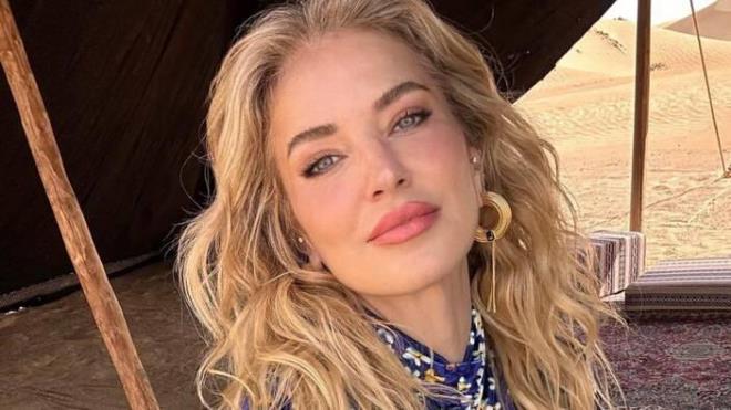 Kamuoyunu elimde olmayan sebeplerden dolay megul ettiim iin sonsuz mahcubum affedin ltfen." aklamasnda bulundu.