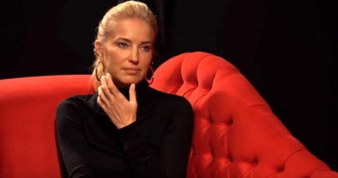 imdi birlik olma zaman, hep birlikte savaa, savan her trne lanet etme zaman. Biliyorum herkes hassas ama fkemizi yanl kanallara ynlendirmek yerine tm Dnyay bu byk felakete son verme konusunda birlik olmaya arma zaman.