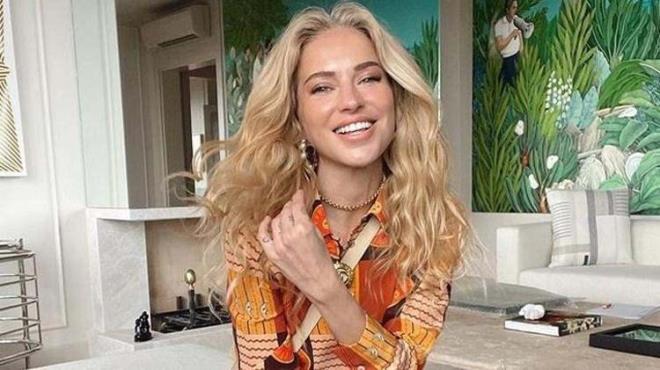 Sosyal medya hesaplarma tahmin edersiniz ki ofis iinde altm arkadalarmn da eriimi mevcut, bu olaydaki hata her kiminse bulmaya alyorum ama ncelikle durumla ilgili sizlere de aklama yapmak istedim.