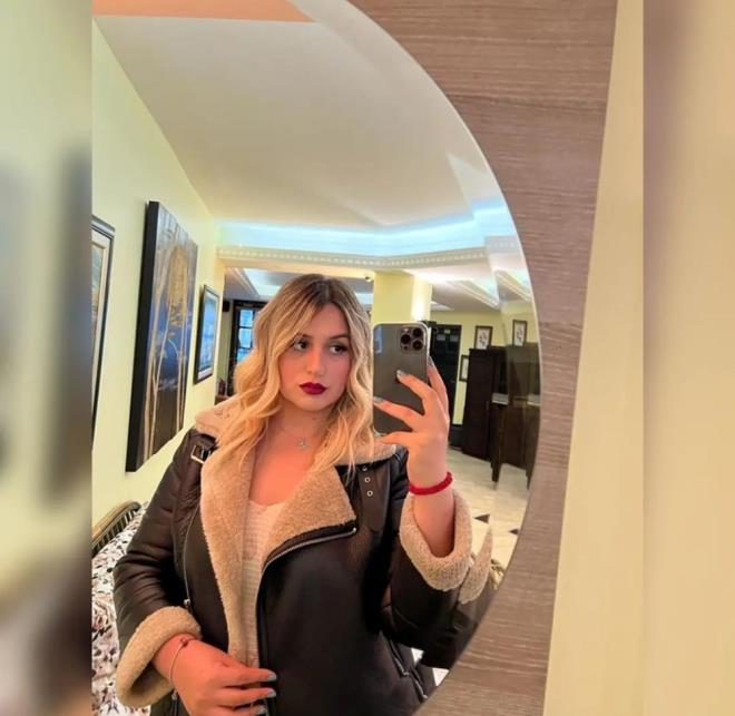 Cenazeye, Kaya?nn ailesi, yaknlar ve arkadalar katld.  Kaya?nn cenazesi, le namaz sonras klnan cenaze namaznn ardndan gzyalaryla topraa verildi.