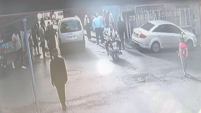 Mustafa Cesur'un polise verdii ilk ifadede kendisine saldran Mahsum Tekin'in boanma meselesi nedeniyle einin btn akrabalarna kin beslediini syledii renildi.