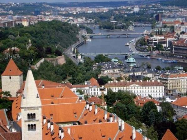 Rya ehir Prag iin tur irketleri bir dizi tatil program yapm durumda